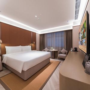Queen Room Hotel interior view